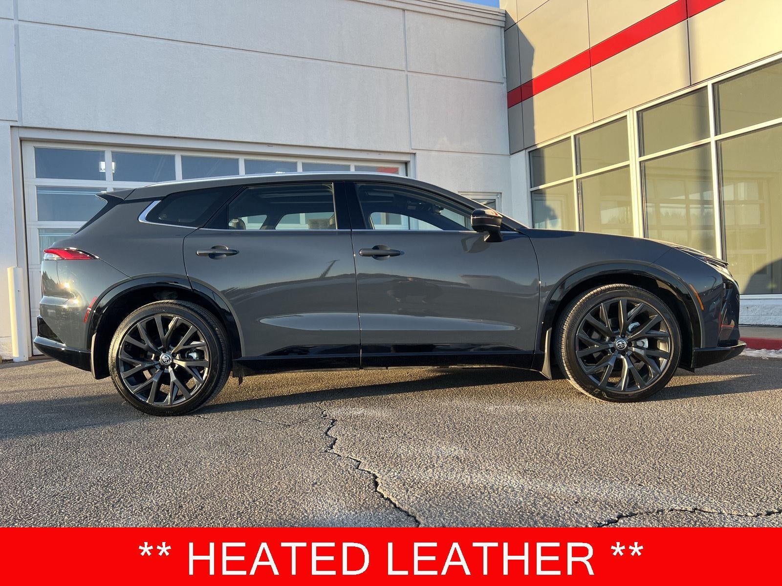 2025 Toyota Crown Signia Limited AWD