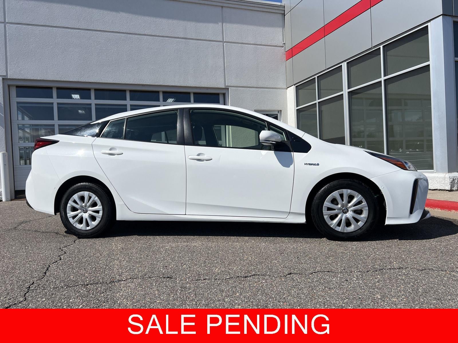 Super White 2021 Toyota Prius Hatchback Front-Wheel Drive Continuously Variable Transmission