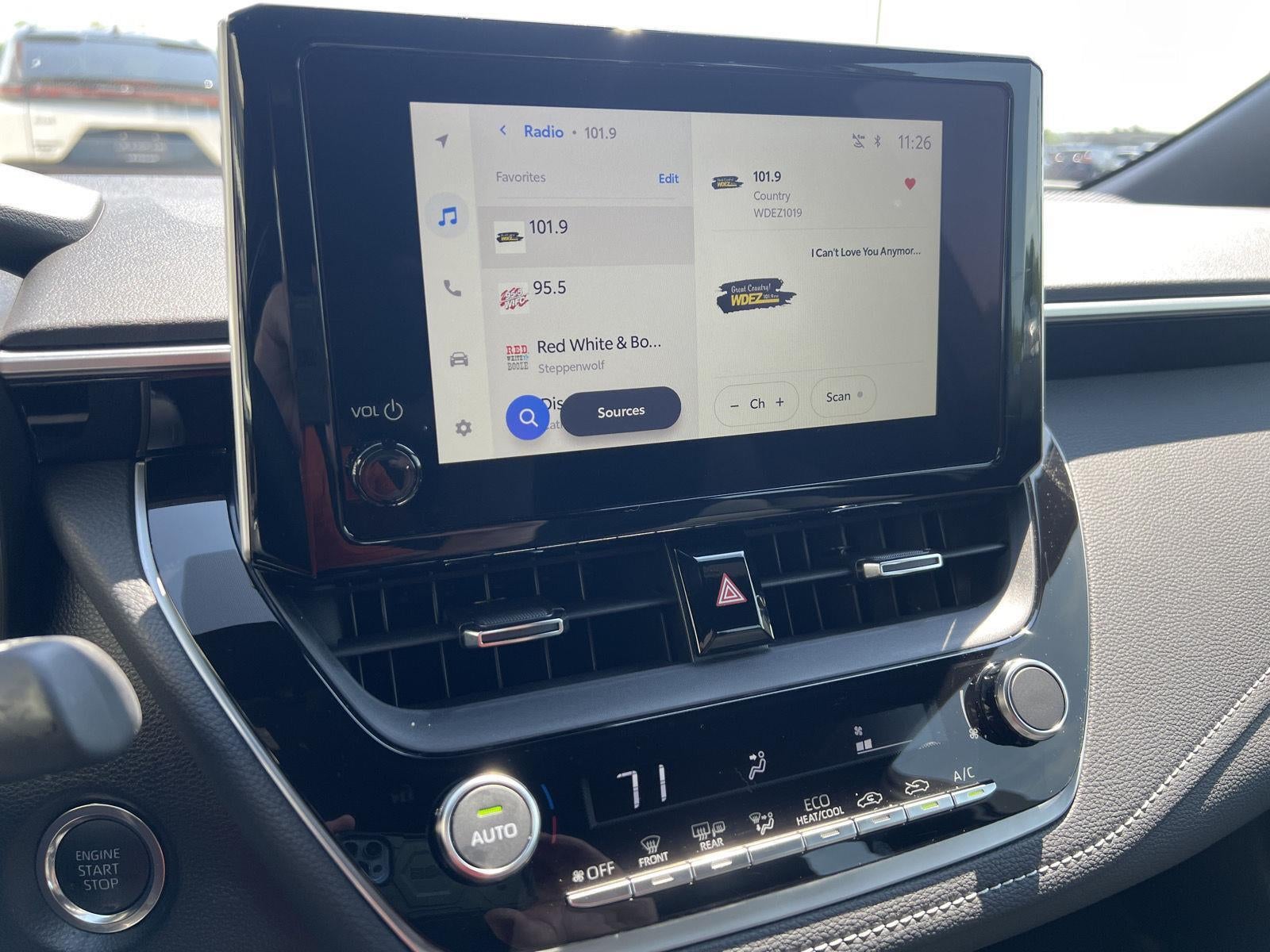 View vehicle photo 4