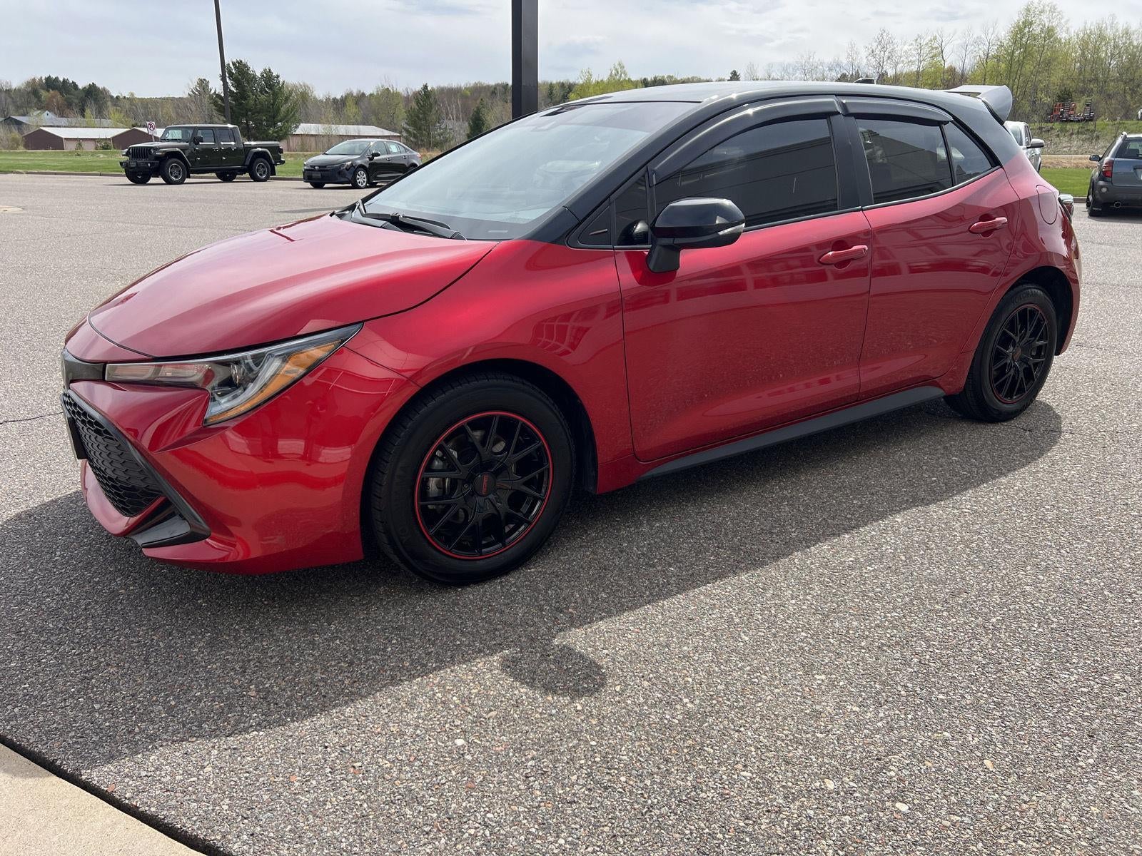 View vehicle photo 4
