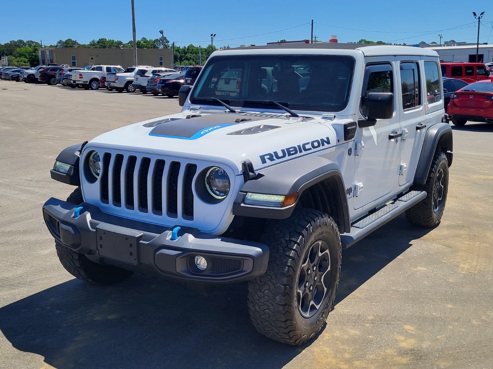 View vehicle photo 6