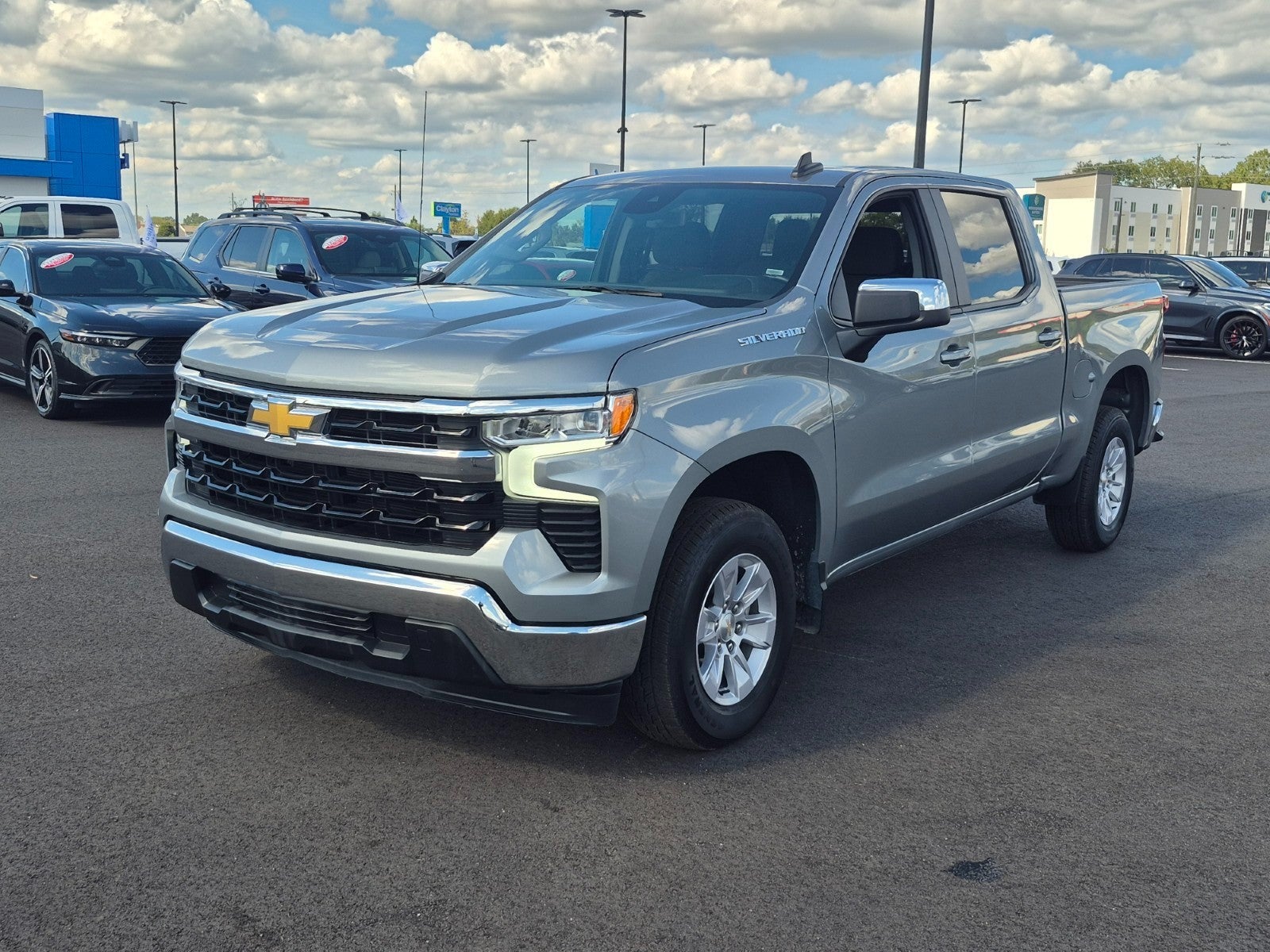2026 Chevrolet Silverado 1500 LT Crew Cab RWD