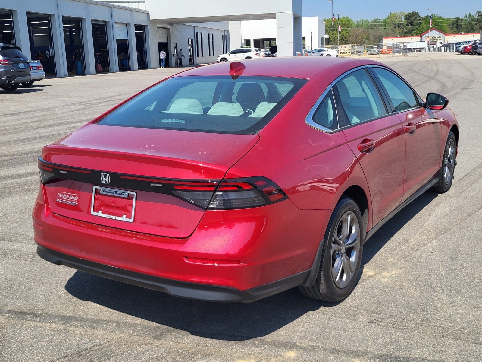 View vehicle photo 2