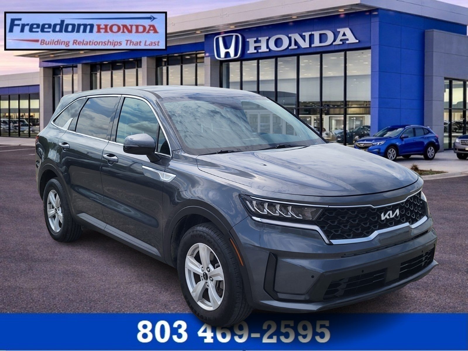 Gray (Gravity Grey) 2023 Kia Sorento LX FWD SUV / Crossover Front-Wheel Drive Automatic