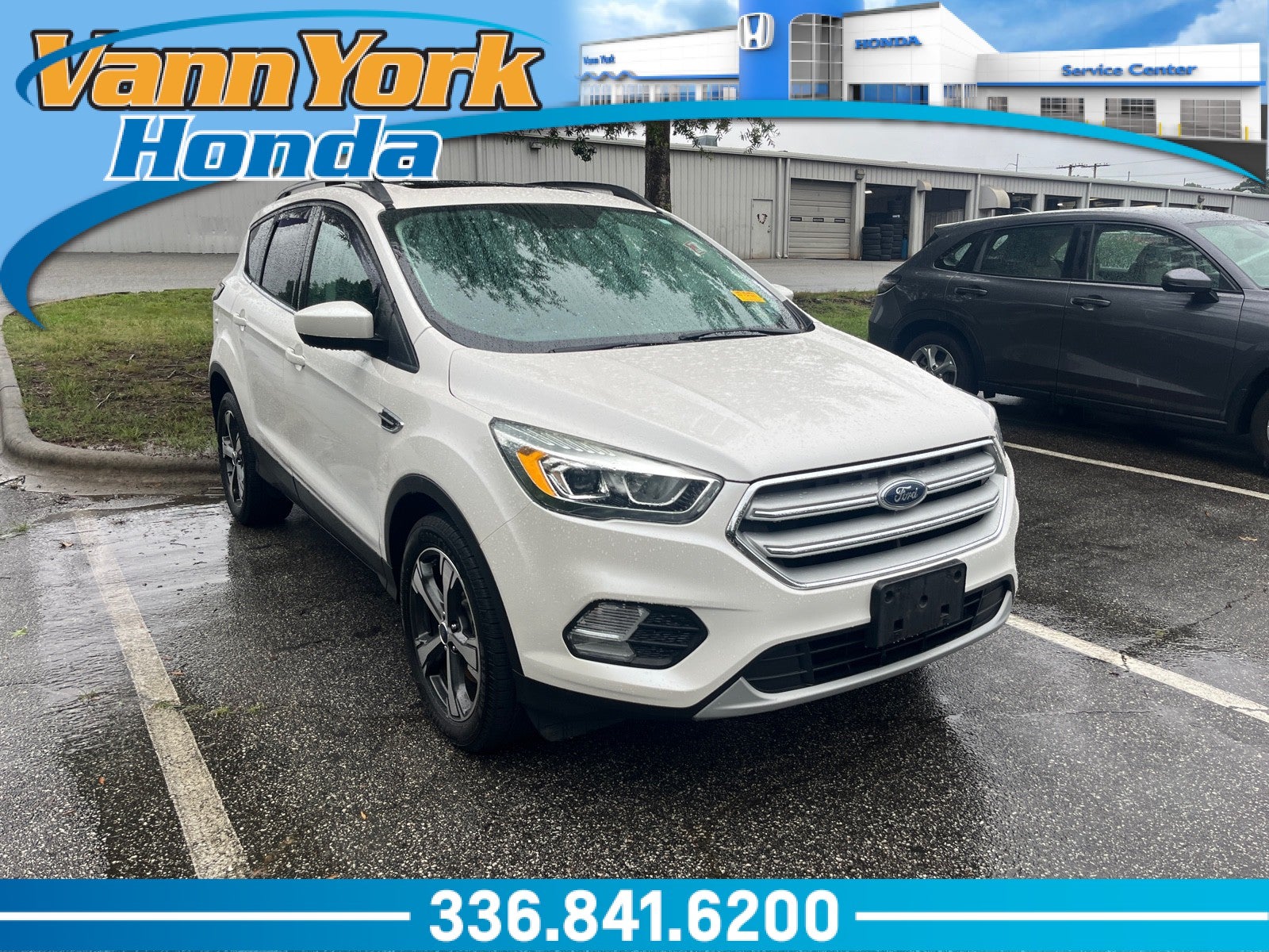White Platinum Metallic T 2018 Ford Escape SUV / Crossover All-Wheel Drive Automatic