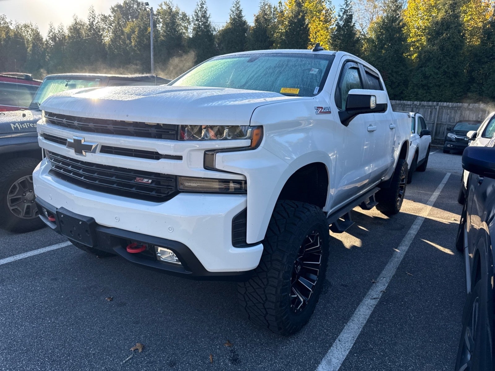 Summit White 2019 Chevrolet Silverado 1500 Pickup Truck Four-Wheel Drive Automatic