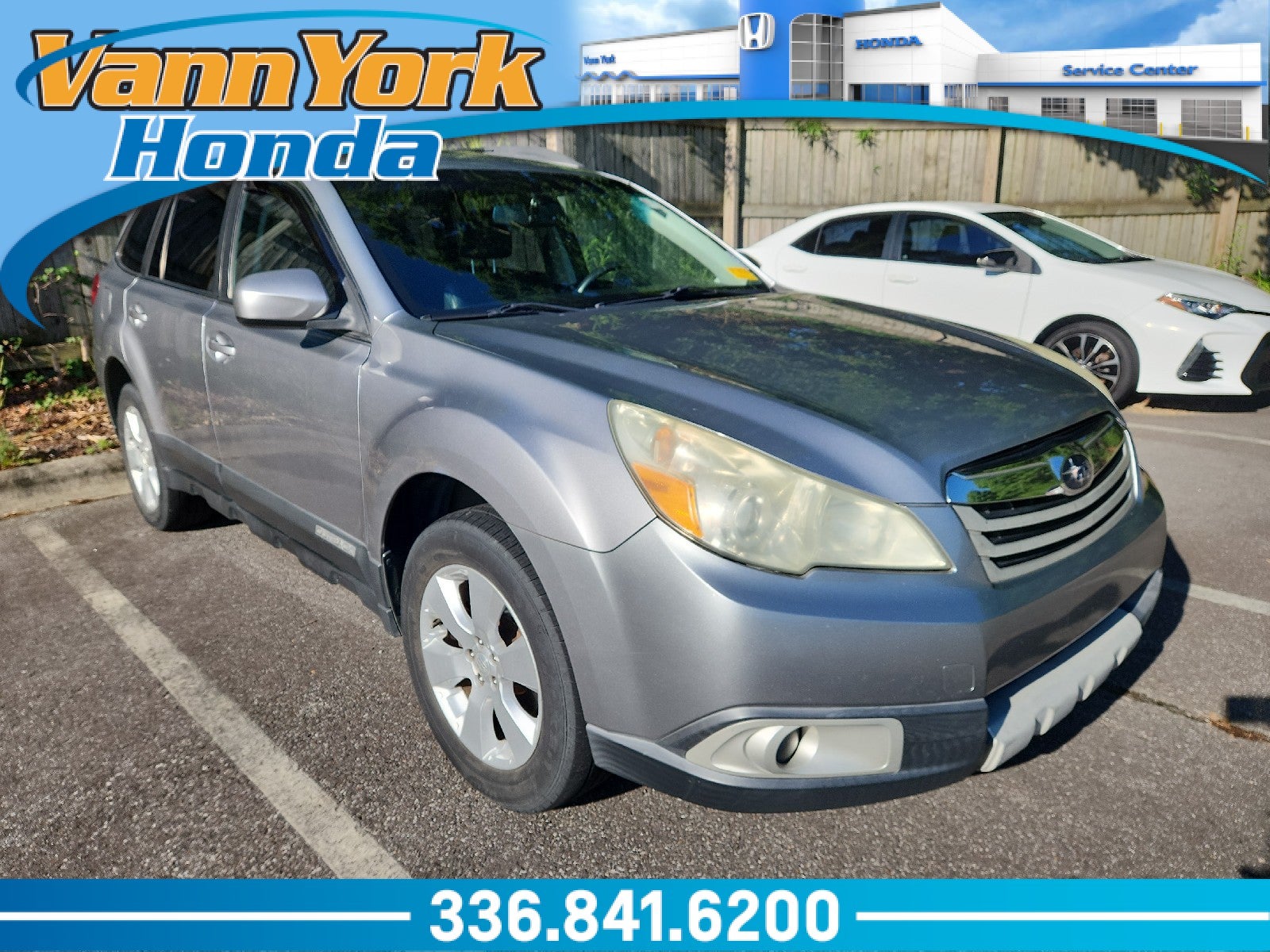  2011 Subaru Outback 2.5i Limited   