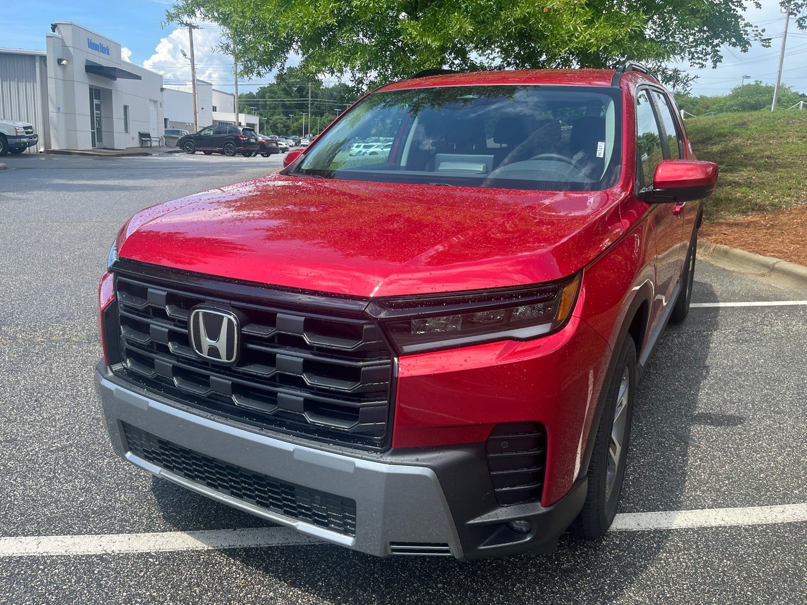 Radiant Red Metallic II 2026 Honda Pilot SUV / Crossover Front-Wheel Drive Automatic