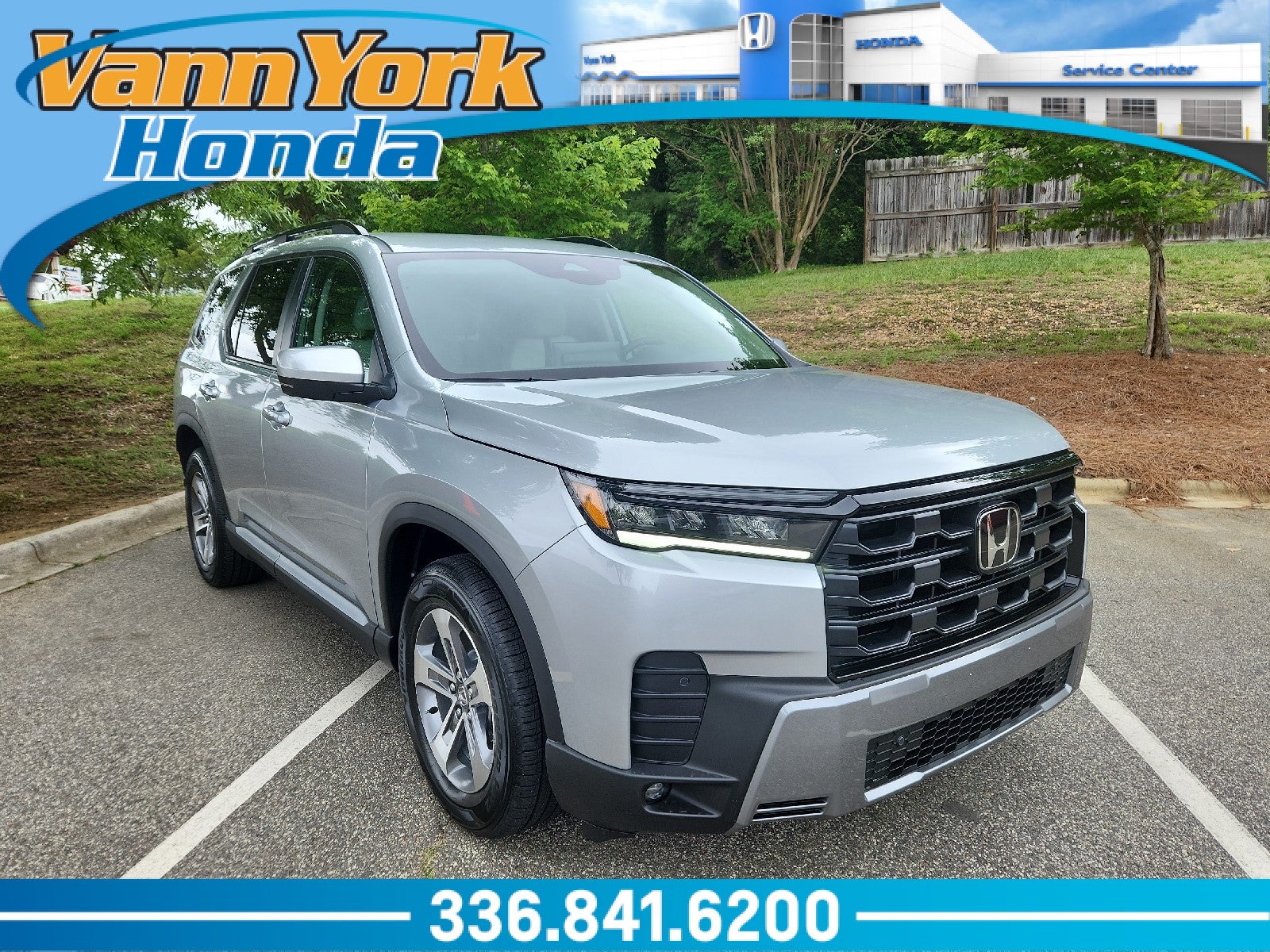 Solar Silver 2026 Honda Pilot SUV / Crossover Front-Wheel Drive Automatic