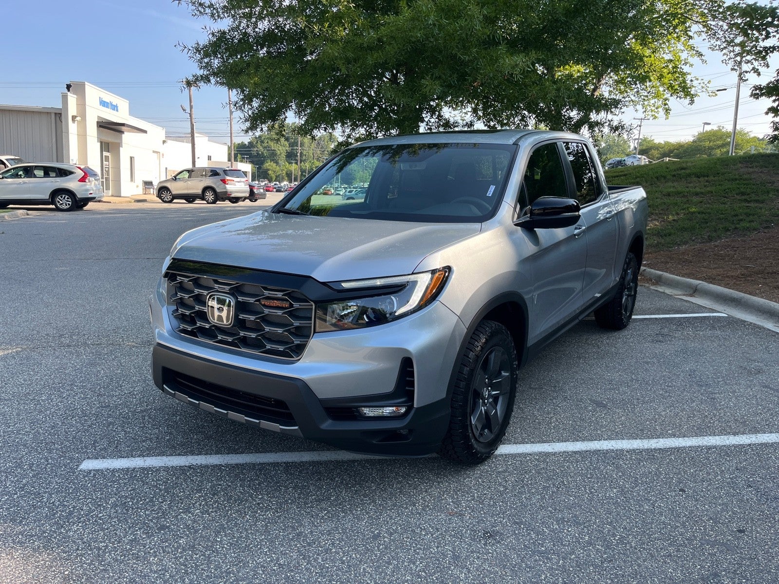 Solar Silver Metallic 2026 Honda Ridgeline Pickup Truck All-Wheel Drive Automatic