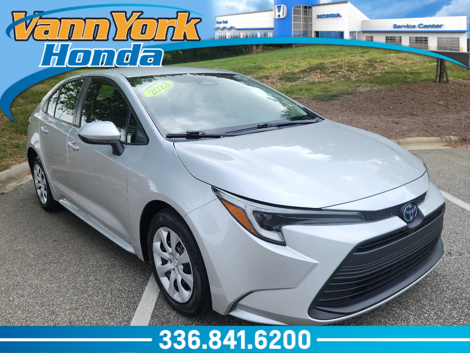  2023 Toyota Corolla Hybrid LE FWD   