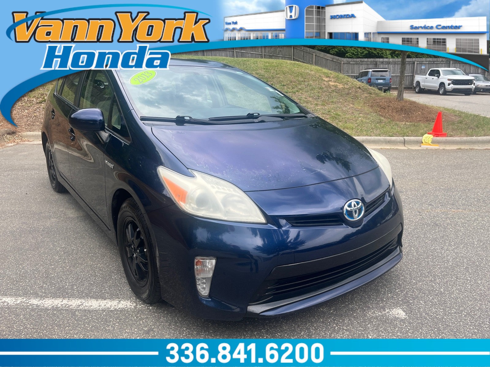 Nautical Blue Metallic 2013 Toyota Prius Hatchback Front-Wheel Drive Automatic