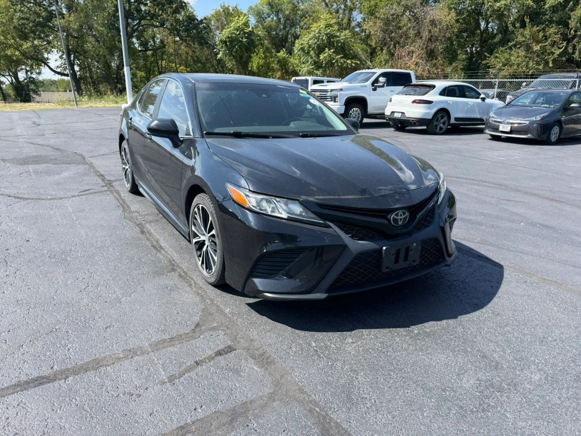 2019 Toyota Camry L/LE/SE/XLE
