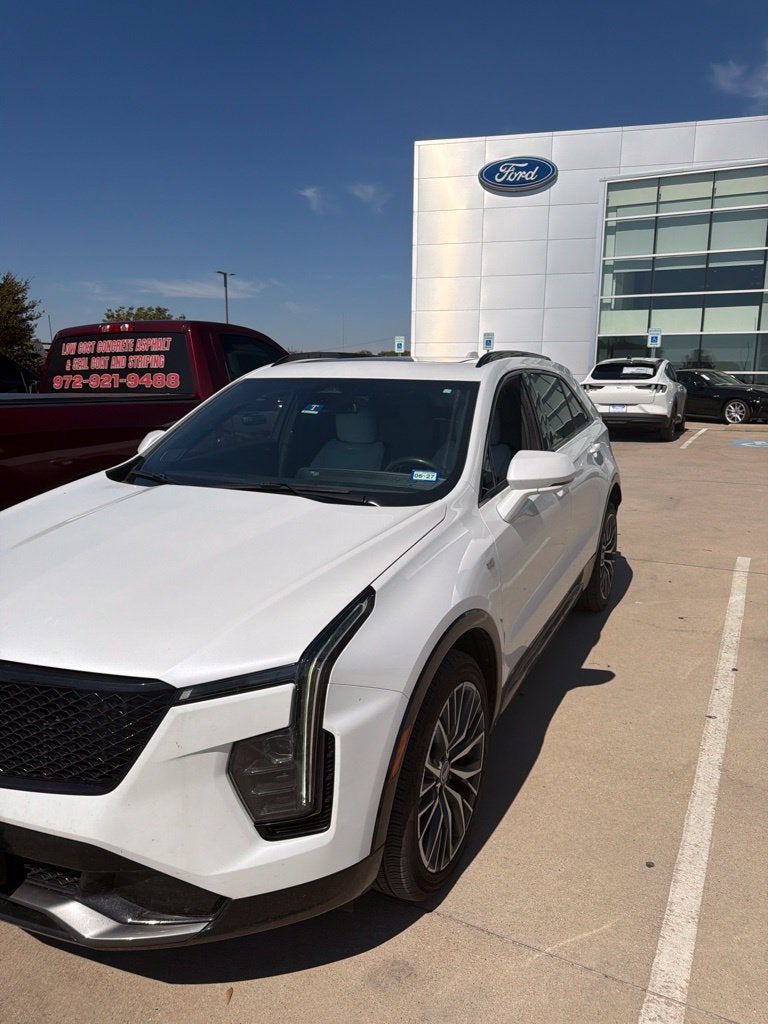 2024 Cadillac XT4 Sport
