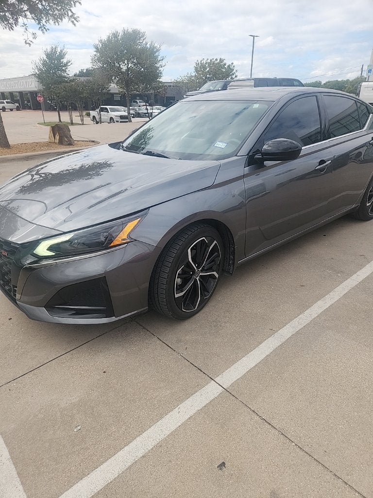 2023 Nissan Altima SR