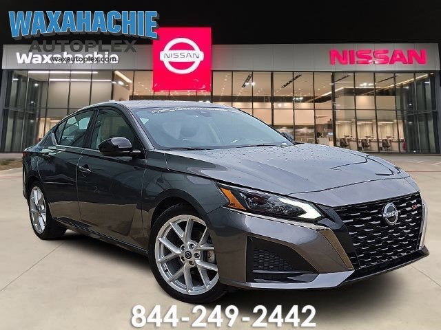 2023 Nissan Altima SR