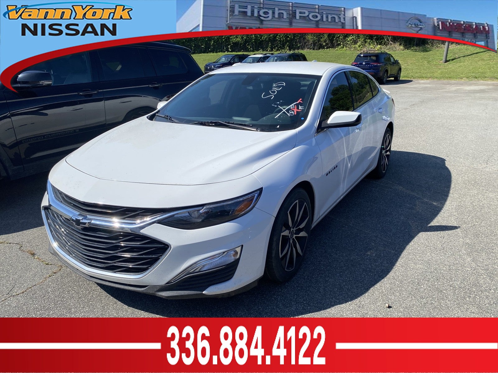 Summit White 2021 Chevrolet Malibu Sedan Front-Wheel Drive Automatic