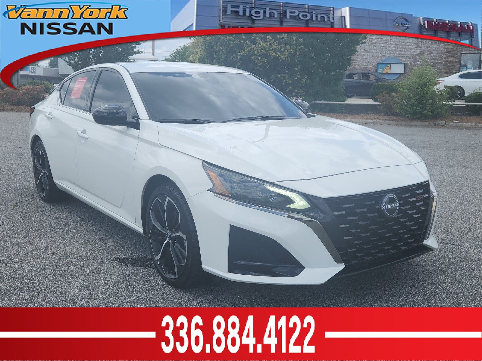 Glacier White 2025 Nissan Altima Sedan Front-Wheel Drive Automatic