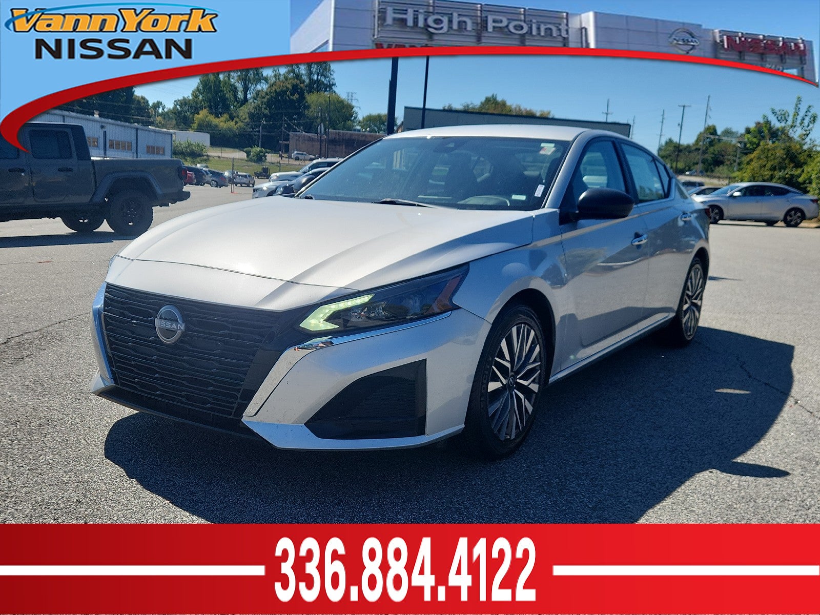 Brilliant Silver Metallic 2025 Nissan Altima Sedan Front-Wheel Drive Automatic