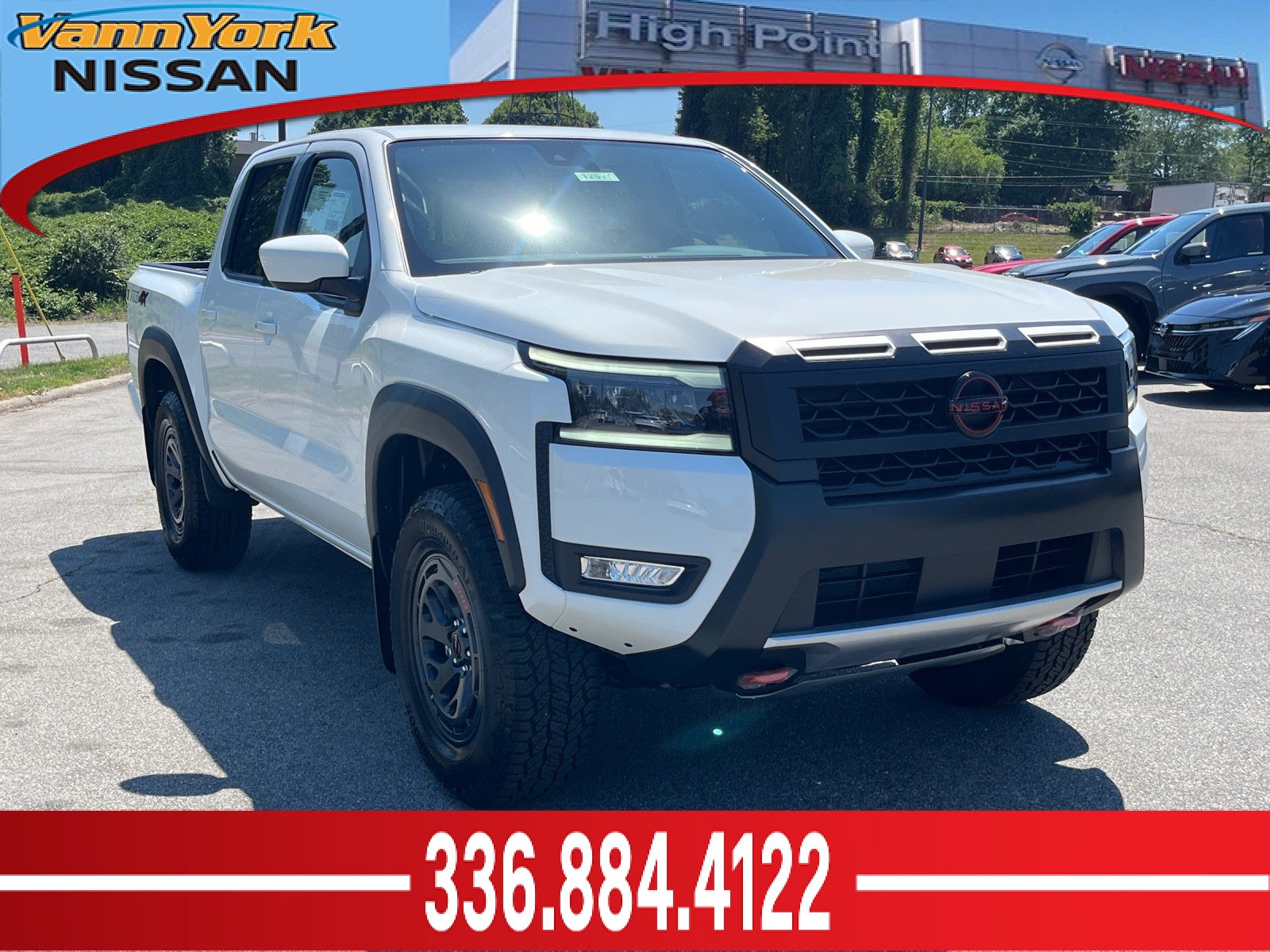 Glacier White 2026 Nissan Frontier PRO-4X Crew Cab 4WD Pickup Truck Four-Wheel Drive Automatic