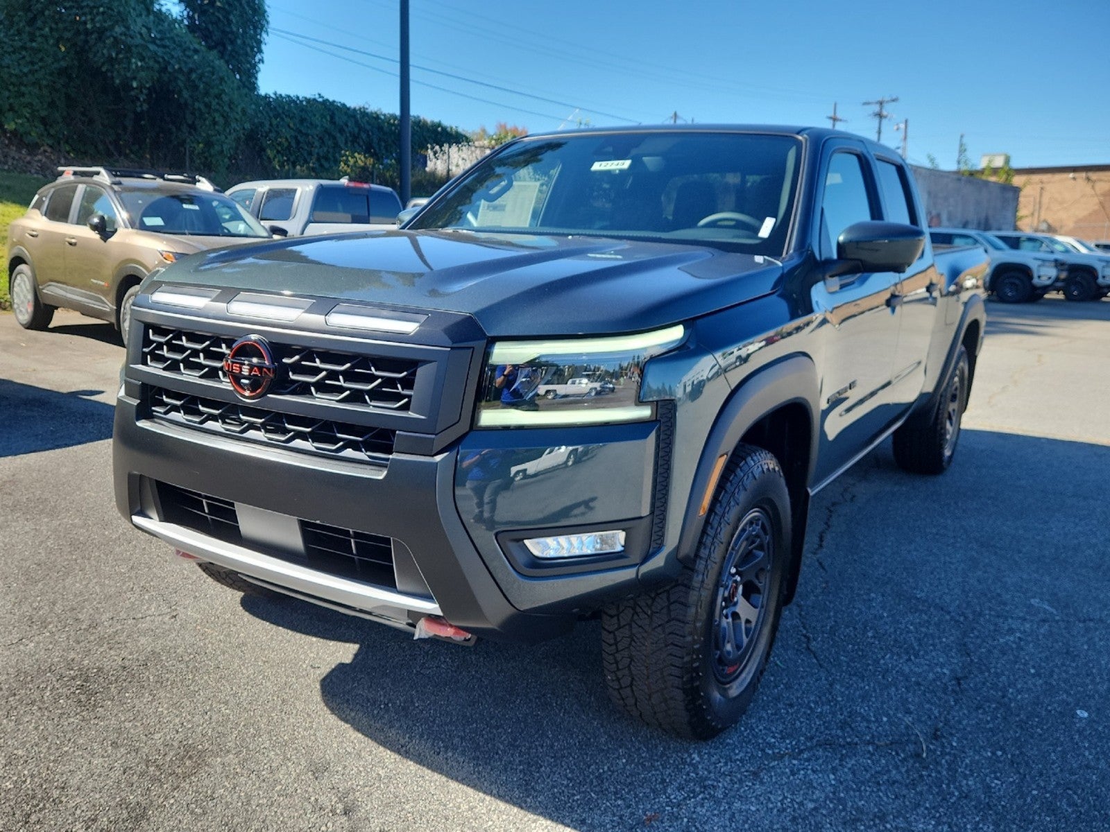 Alpine Metallic 2027 Nissan Frontier Pickup Truck Four-Wheel Drive Automatic