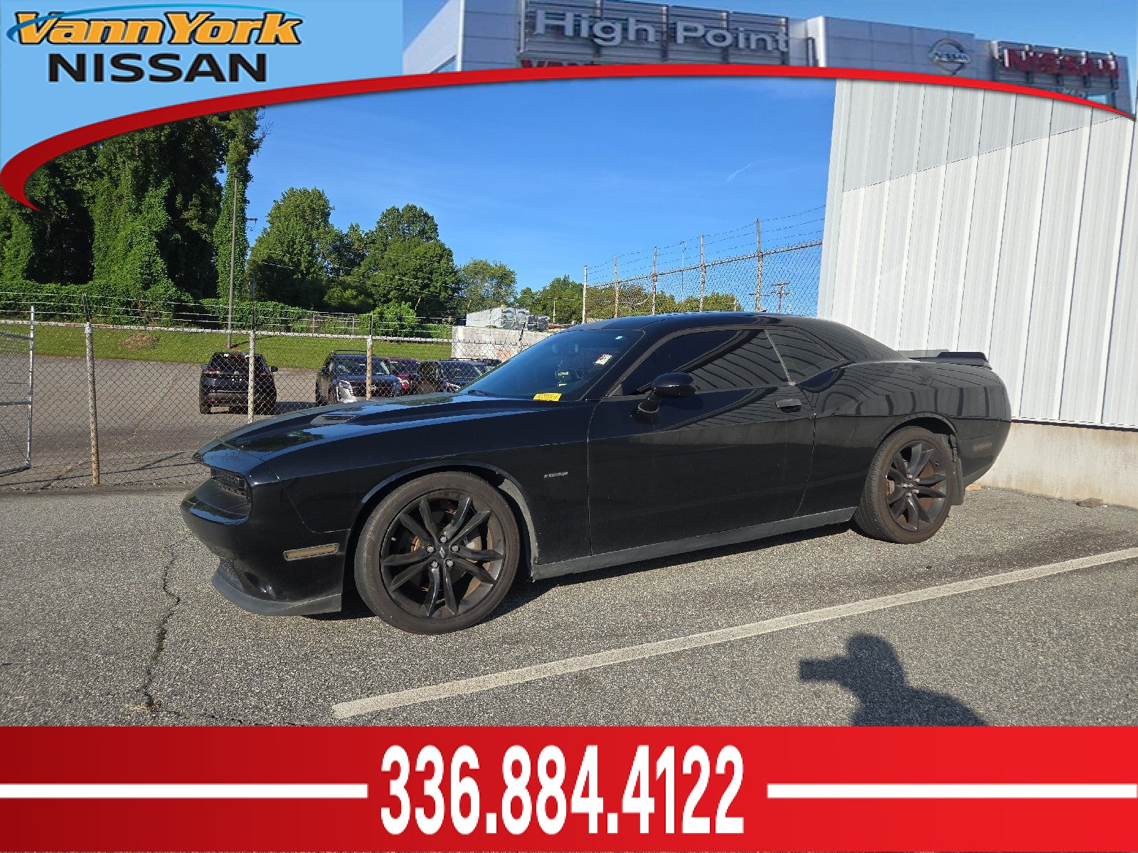 Pitch Black Clearcoat 2018 Dodge Challenger Coupe Rear-Wheel Drive Manual