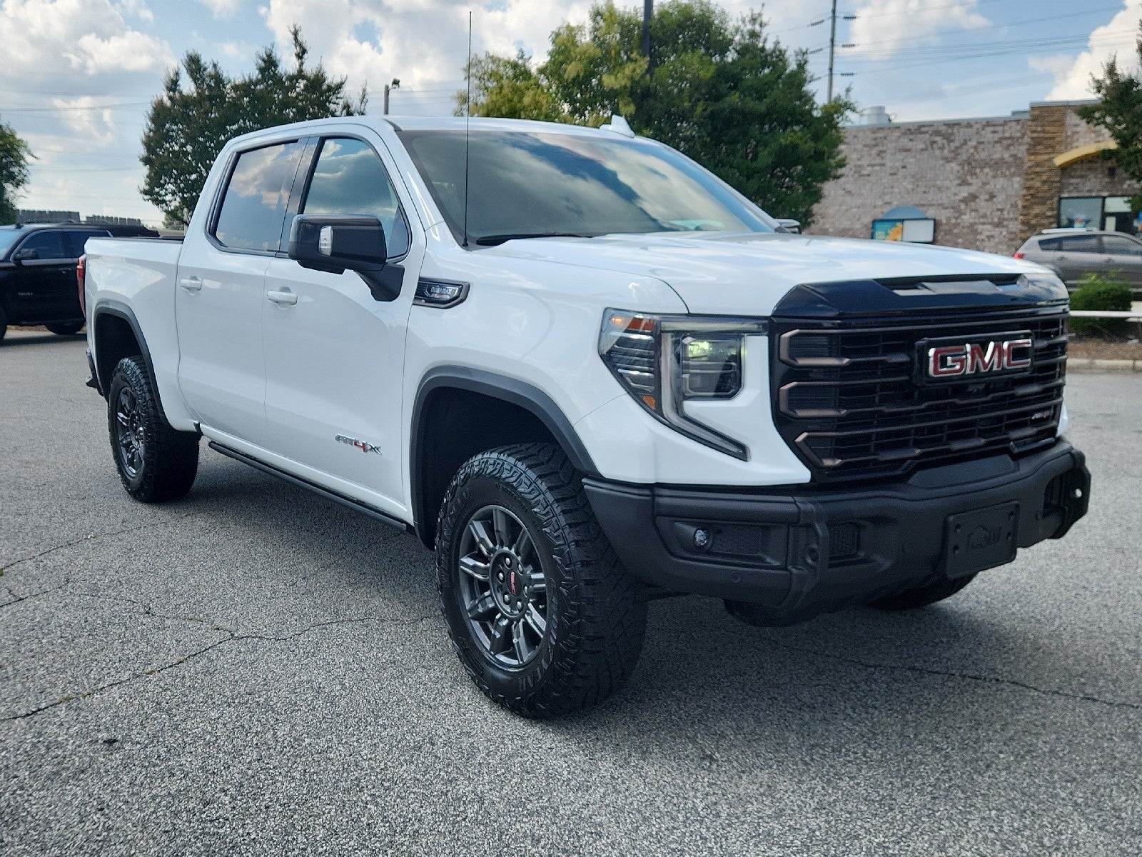 2024 GMC Sierra 1500 AT4X Crew Cab 4WD