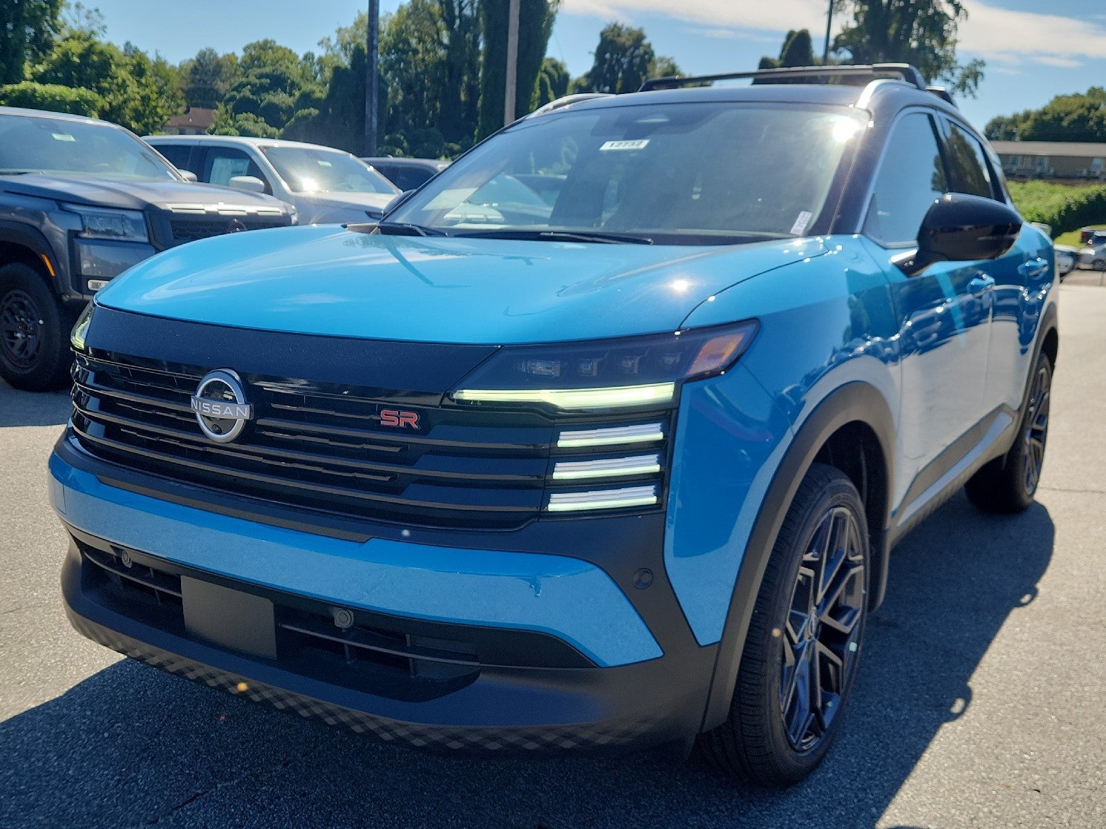 Arctic Ice Blue Metallic/Super Black 2027 Nissan Kicks SUV / Crossover Front-Wheel Drive Automatic
