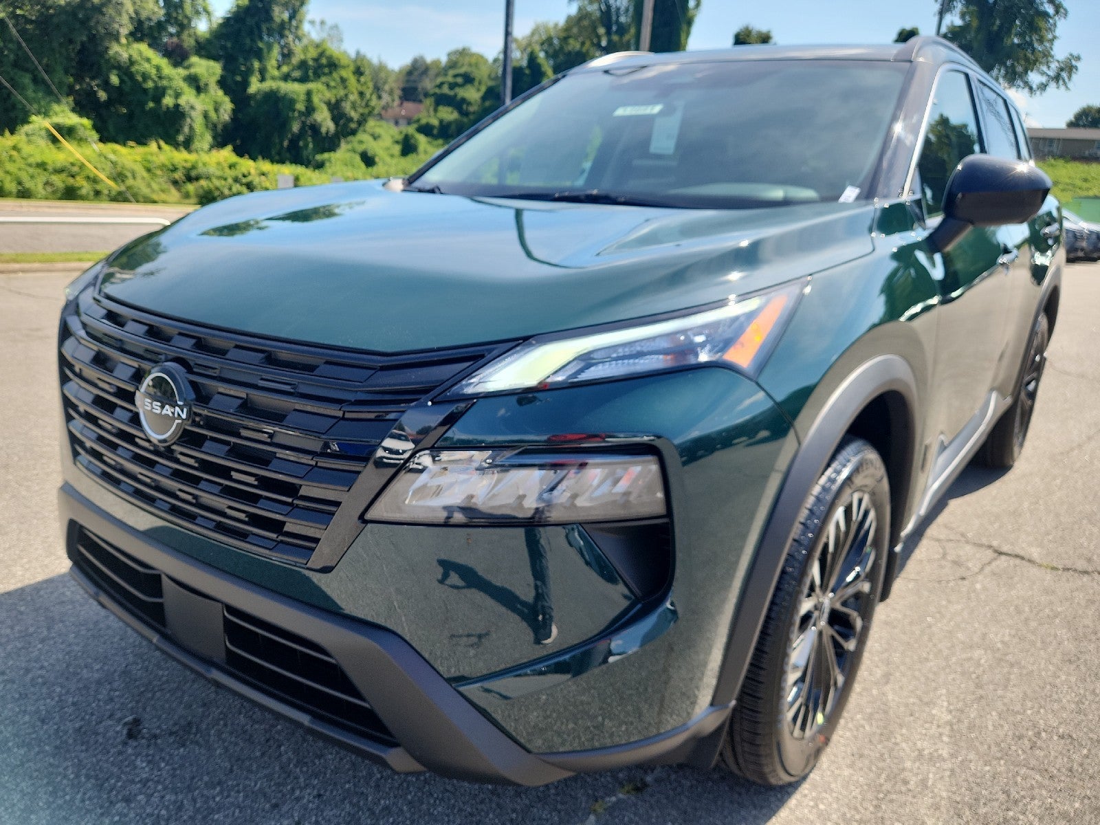 Black (Obsidian Green) 2026 Nissan Rogue SUV / Crossover Front-Wheel Drive Automatic