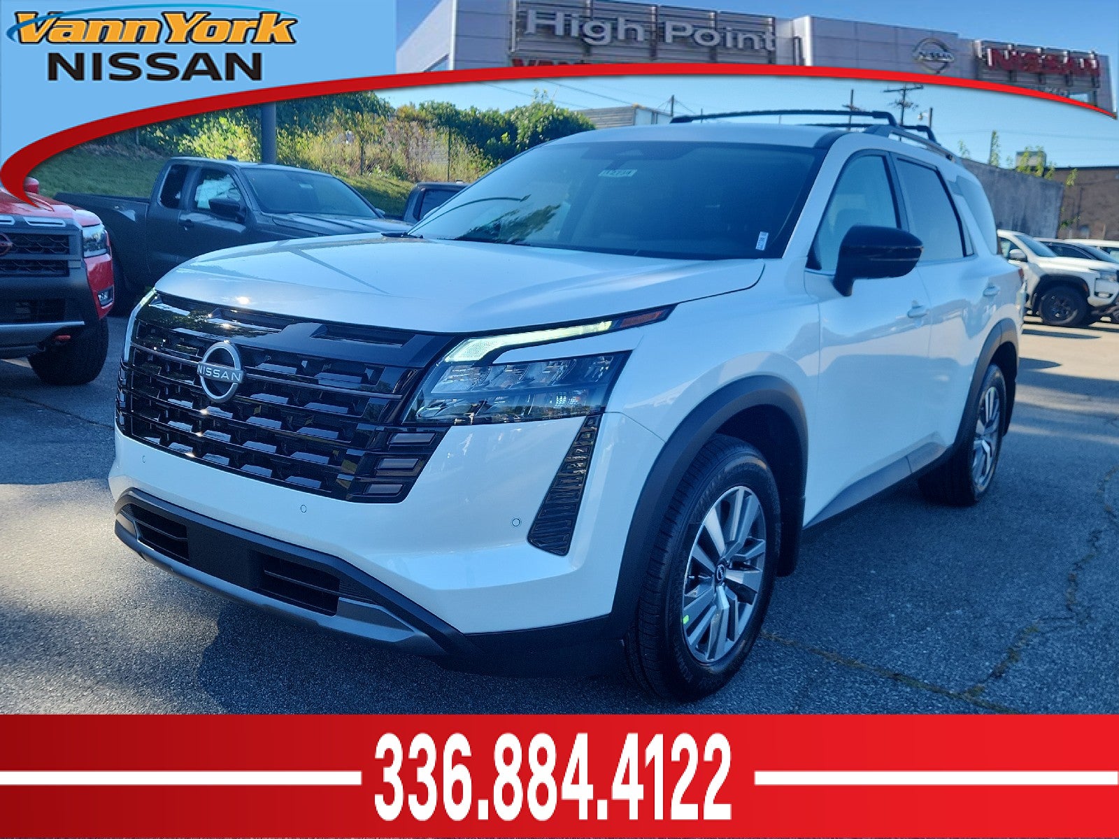 Everest White Pearl Tricoat 2026 Nissan Pathfinder SUV / Crossover Front-Wheel Drive Automatic