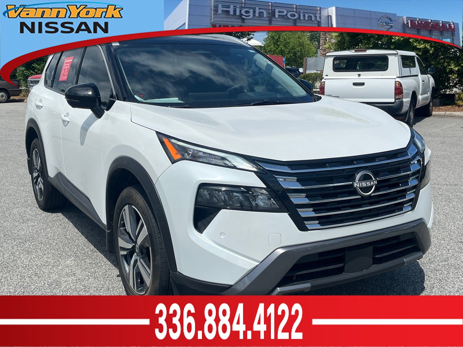 Everest White Pearl/Super Black 2025 Nissan Rogue SL FWD SUV / Crossover Front-Wheel Drive Automatic