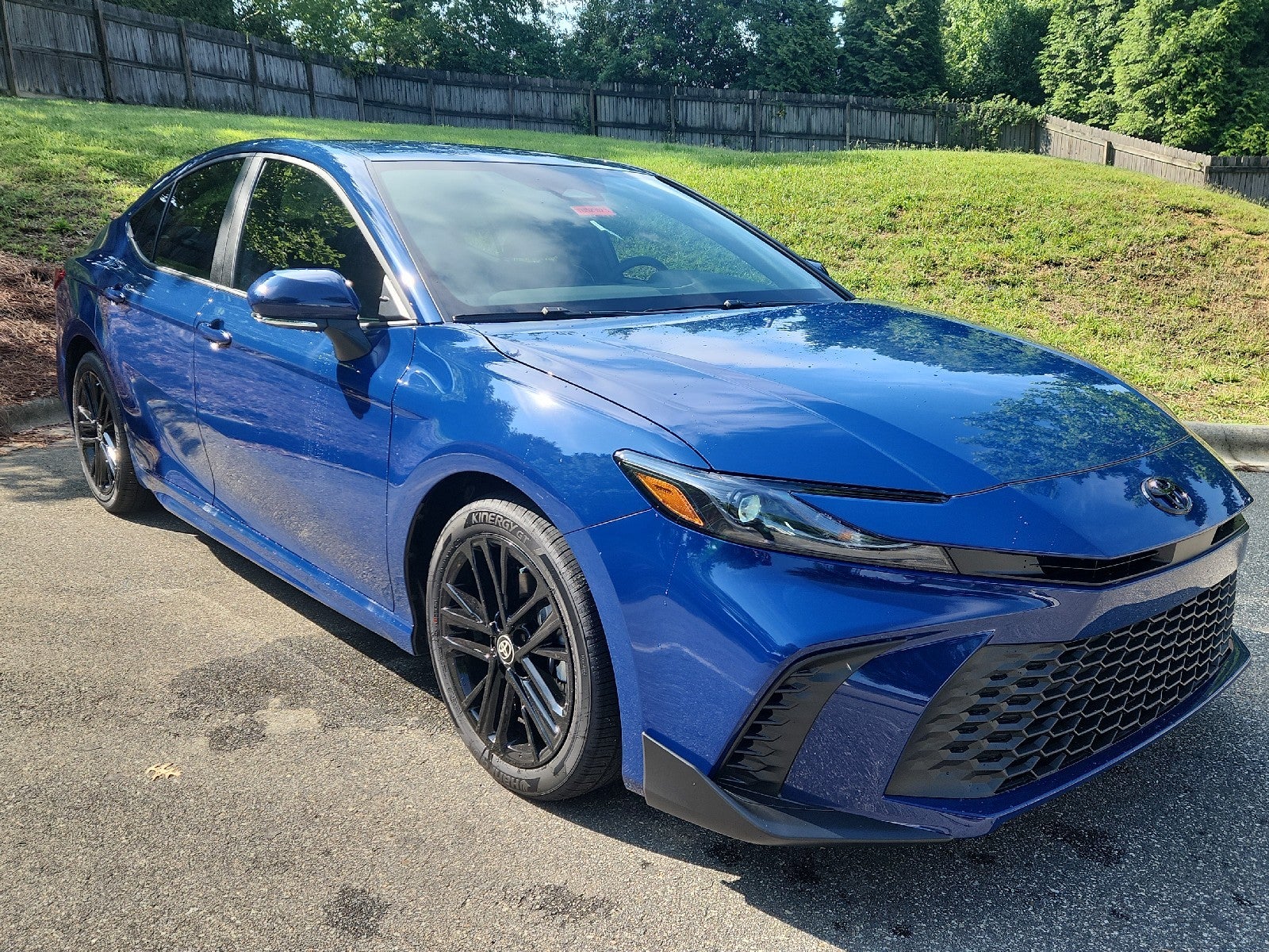 Reservoir Blue 2026 Toyota Camry Sedan Front-Wheel Drive Continuously Variable Transmission