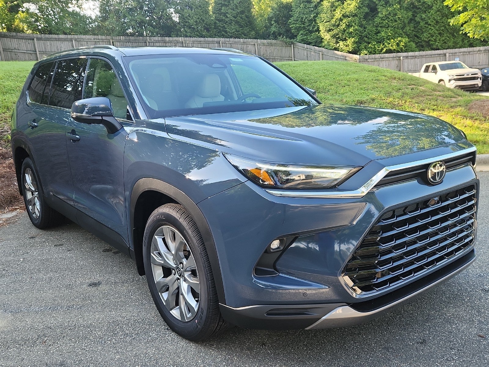 Storm Cloud 2026 Toyota Grand Highlander SUV / Crossover Front-Wheel Drive 8-Speed Dual Clutch