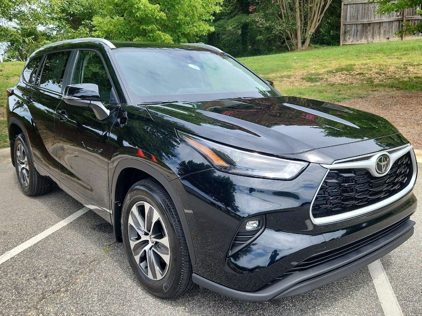 Black (Midngt Blk Met) 2026 Toyota Highlander SUV / Crossover All-Wheel Drive Automatic