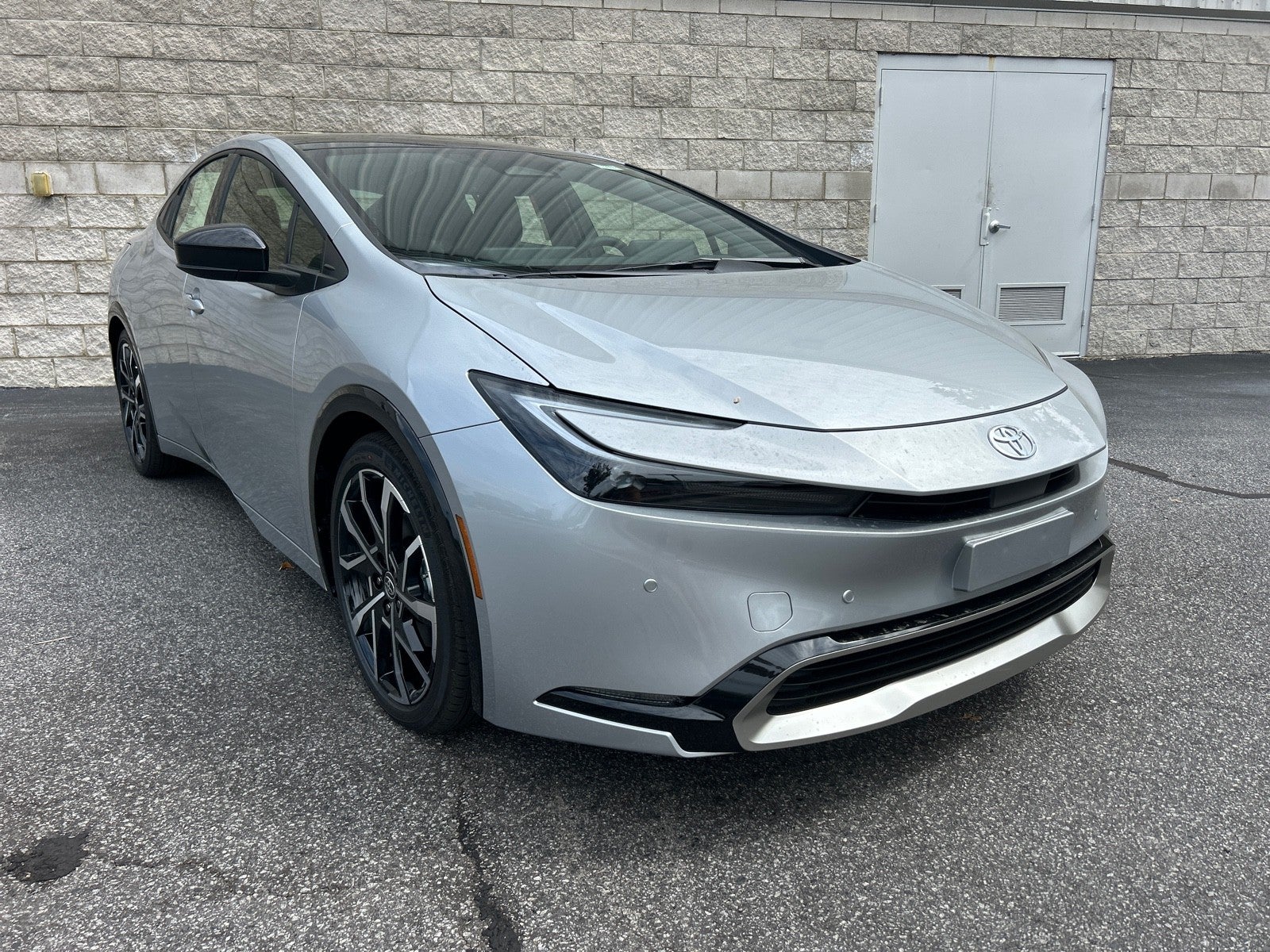 Cutting Edge 2026 Toyota Prius Plug-In Hybrid XSE FWD Hatchback Front-Wheel Drive Continuously Variable Transmission