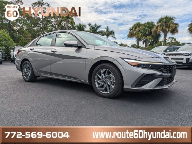  2024 Hyundai Elantra SEL FWD   