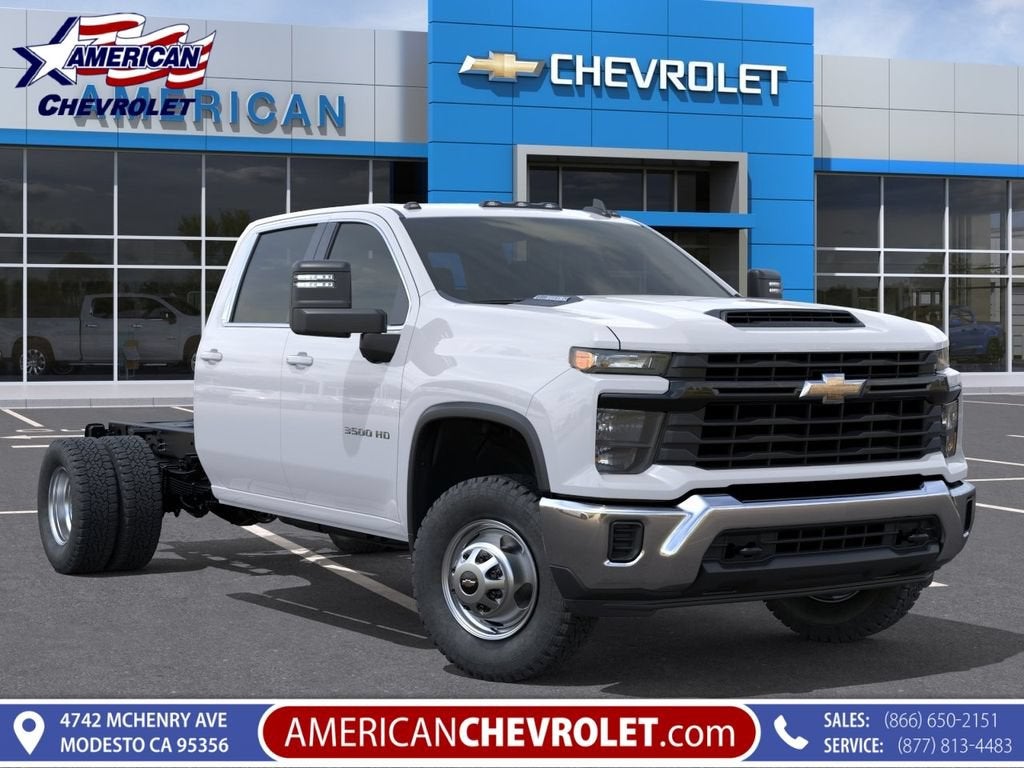 Summit White 2026 Chevrolet Silverado 3500HD Chassis Pickup Truck 4X2 Automatic