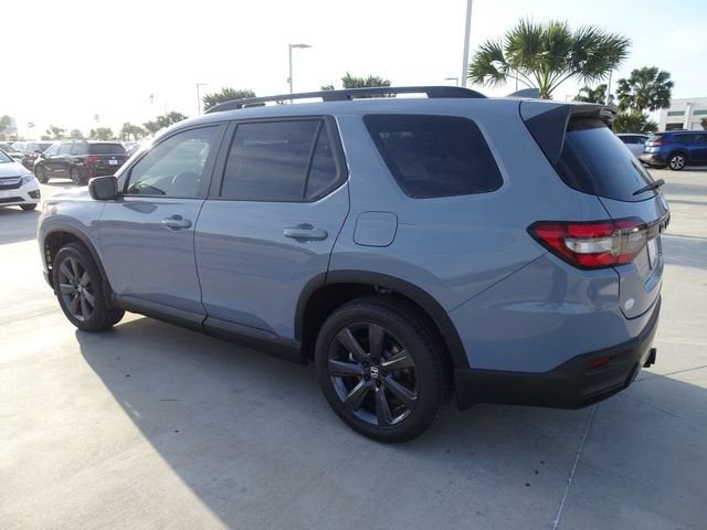 View vehicle photo 6