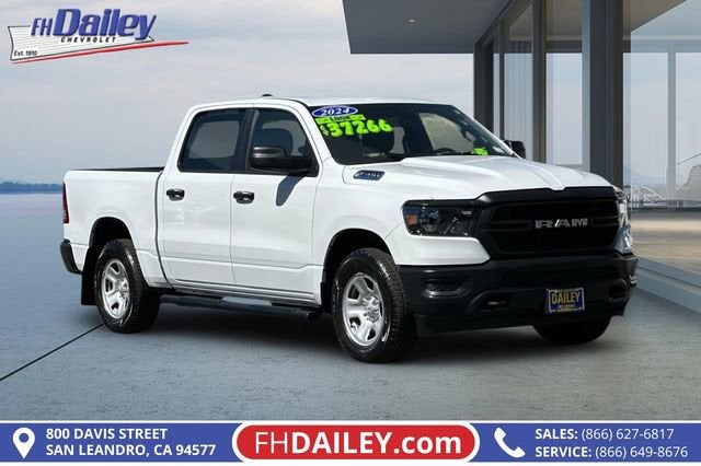 Bright White Cl 2024 RAM 1500 Tradesman Crew Cab 4WD Pickup Truck Four-Wheel Drive 8-Speed Automatic