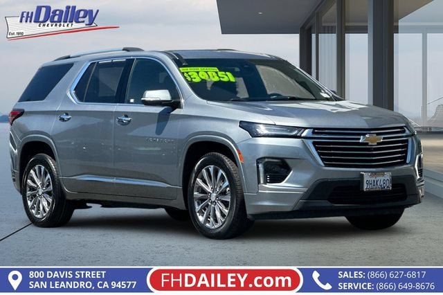 Sterling Gray Metallic 2023 Chevrolet Traverse SUV / Crossover Front-Wheel Drive Automatic