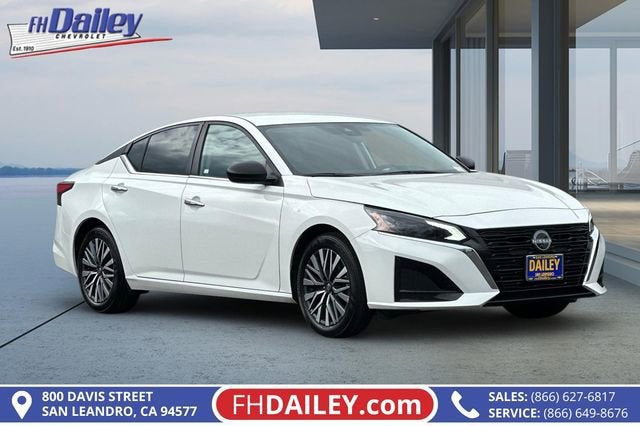 2025 Nissan Altima 2.5 SV FWD