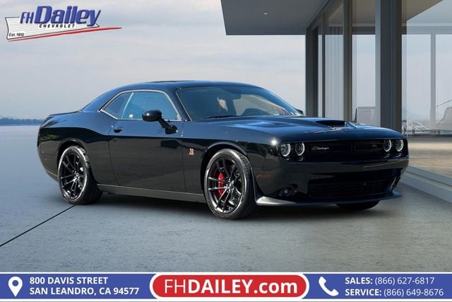2022 Dodge Challenger R/T Scat Pack RWD