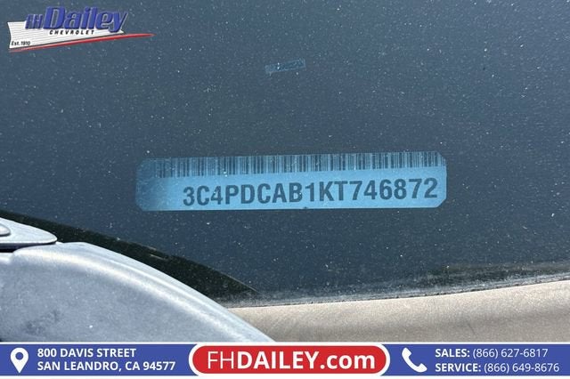 View vehicle photo 4