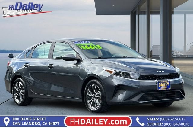  2023 Kia Forte LXS FWD   