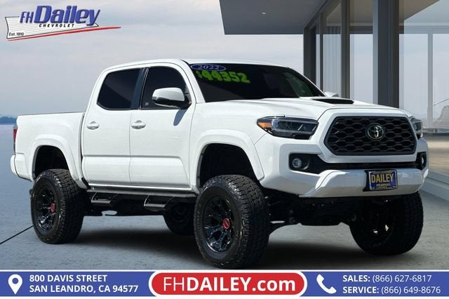 White 2022 Toyota Tacoma Pickup Truck Four-Wheel Drive 