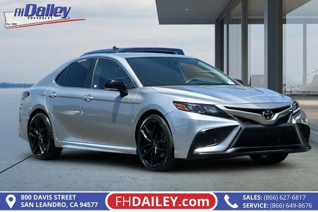 Celestial Silve 2022 Toyota Camry Sedan Front-Wheel Drive Automatic