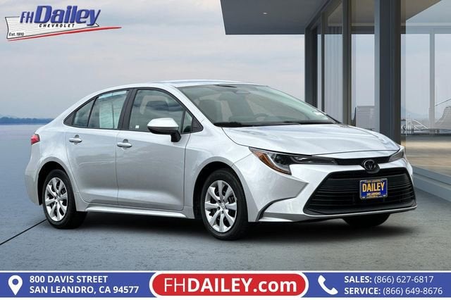  2025 Toyota Corolla LE FWD   