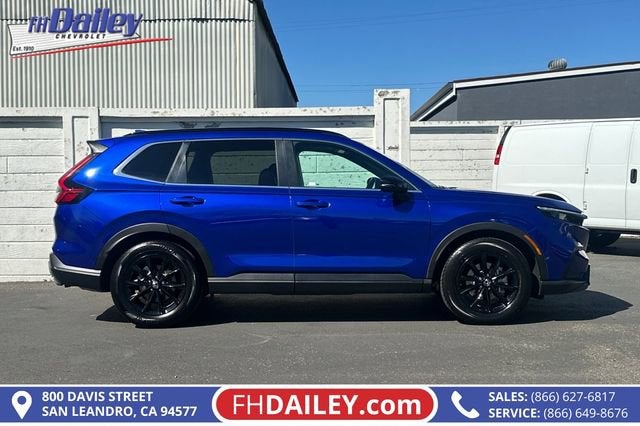 View vehicle photo 3