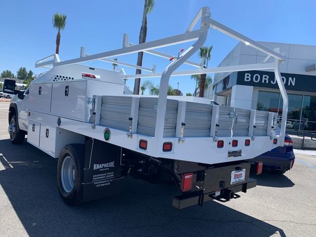 Summit White 2026 GMC Sierra 3500HD Chassis Pickup Truck Four-Wheel Drive Automatic