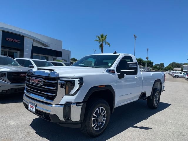 Summit White 2026 GMC Sierra 3500HD Pickup Truck Four-Wheel Drive Automatic
